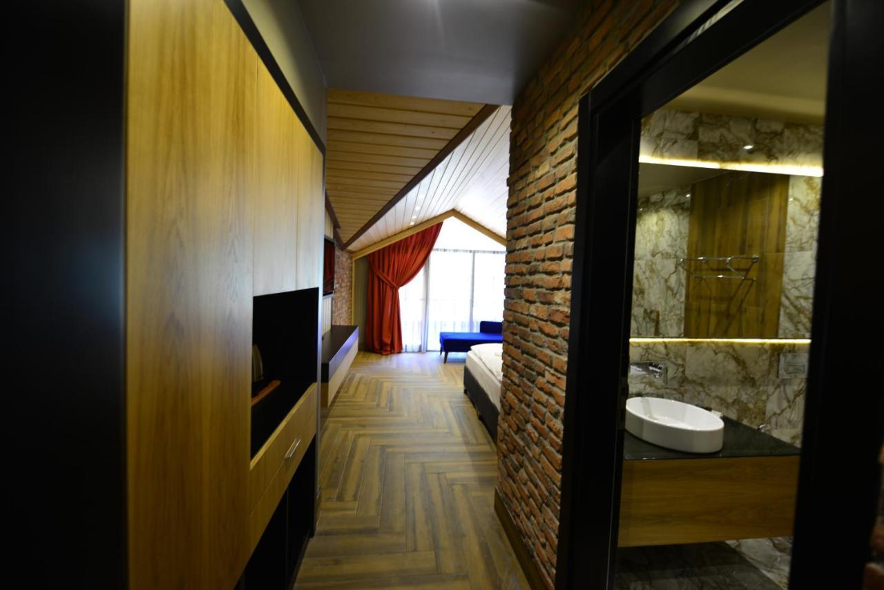 Inanlar Deluxe & Hotel